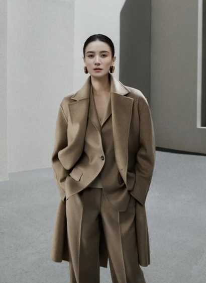 Tống Giai mang đến hình ảnh người phụ nữ bản lĩnh, sắc sảo và đầy chủ động.