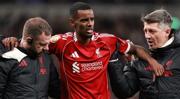 Isak bị gãy mắt cá chân sau khởi đầu thất vọng tại Liverpool.