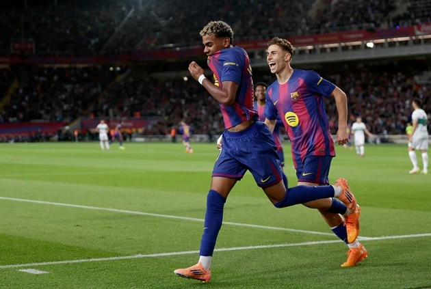 Barcelona có thống kê đối đầu rất tốt trước Elche.