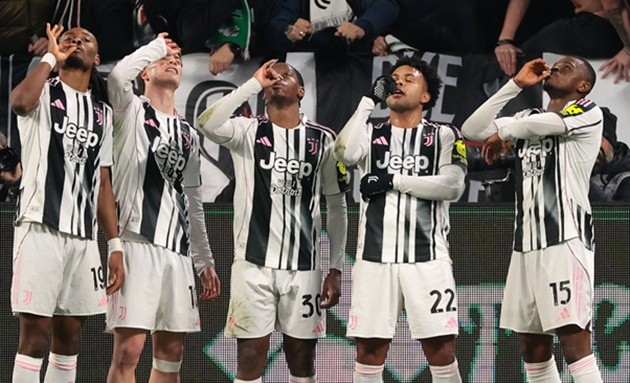 Juventus hừng hực khí thế sau khi đánh bại Napoli.