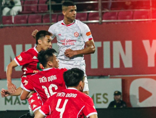 Thể Công Viettel đánh bại Hải Phòng.