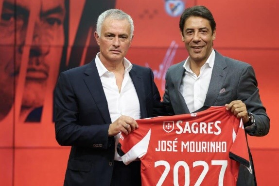 ''Người đặc biệt'' phải đối diện với vô vàn áp lực.