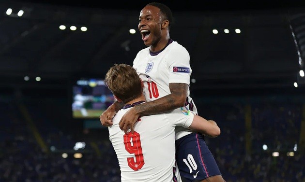 Sterling từng là trụ cột quan trọng của tuyển Anh.