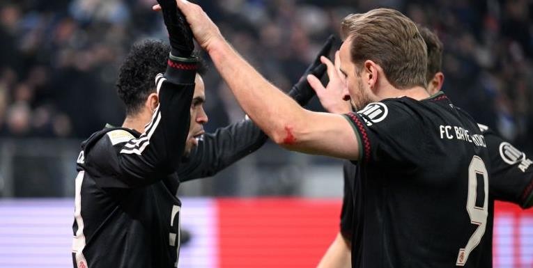 Diaz và Kane không thể giúp Bayern giành trọn vẹn 3 điểm.