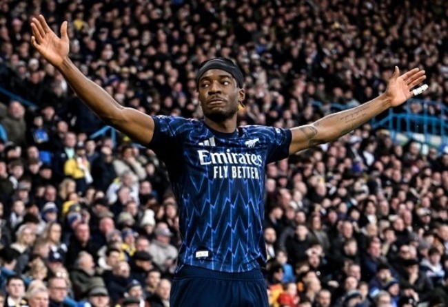 Noni Madueke tỏa sáng trước Leeds United.