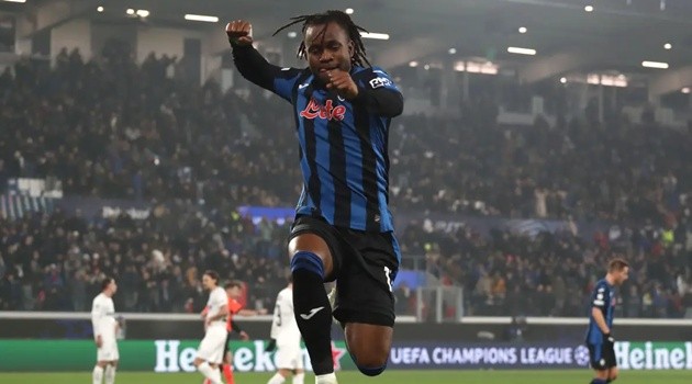 Lookman trên đường đến Atletico Madrid. 