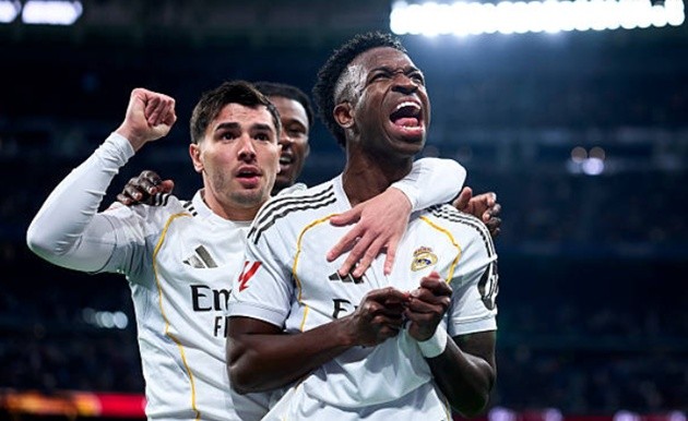 Vinicius trước đó ghi siêu phẩm trong hiệp 1.