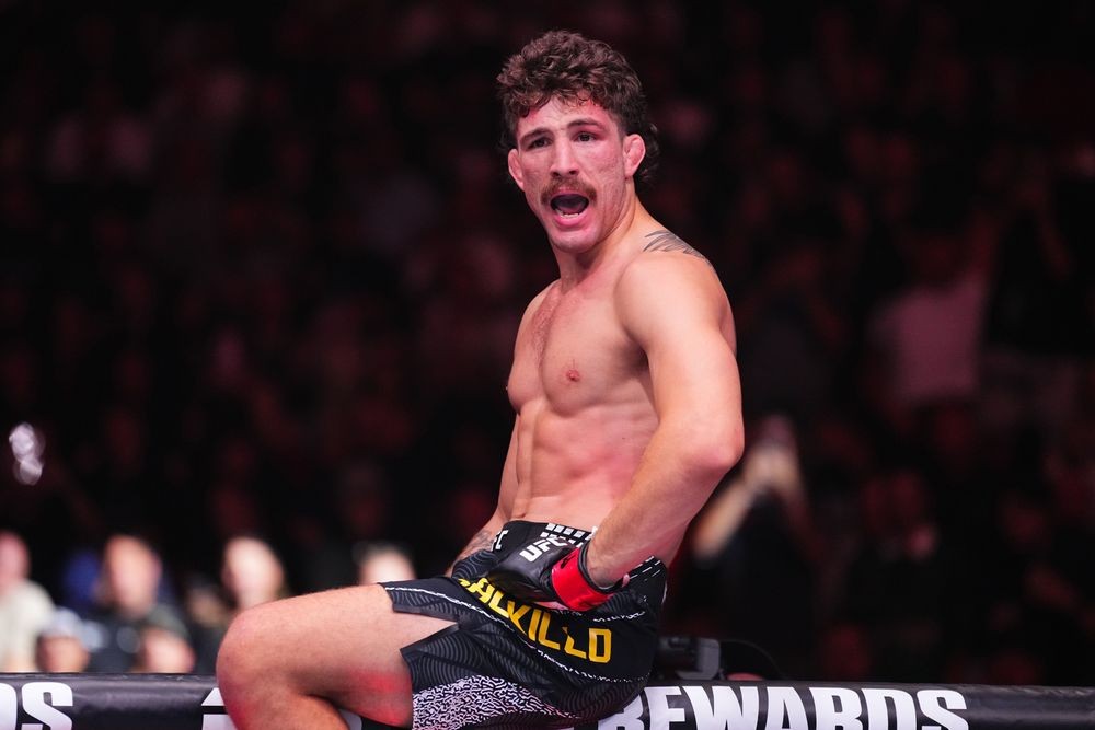 Quillan Salkilld ăn mừng sau chiến thắng tại UFC 325