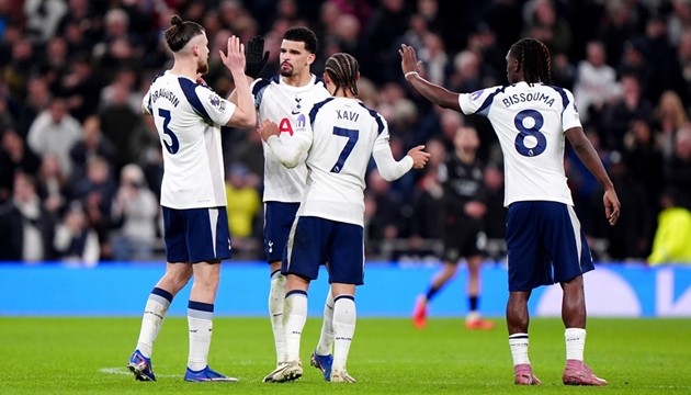 Hàng công Tottenham chơi hiệu quả trong hiệp 2.