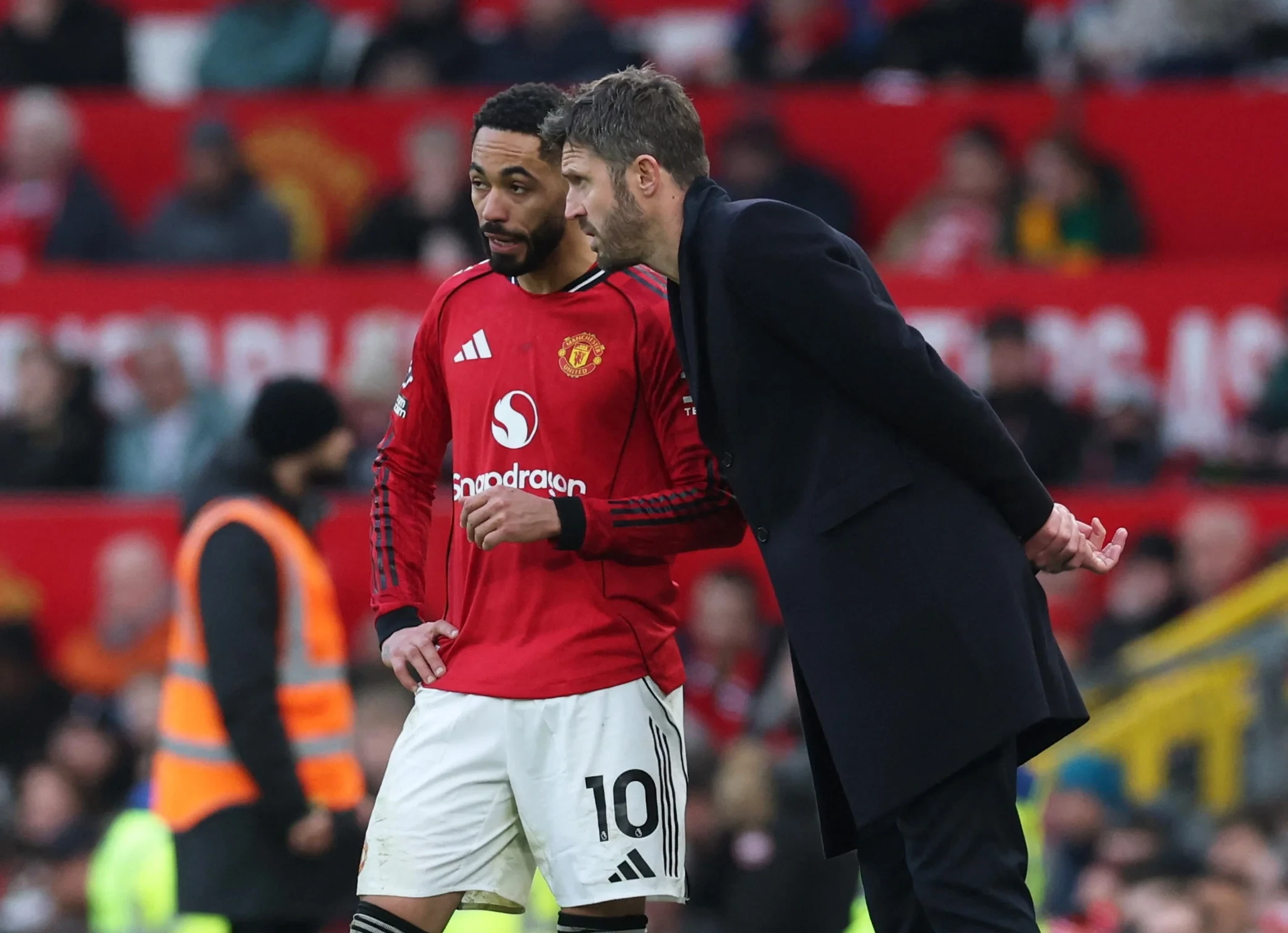 4-2-3-1 và sự cân bằng bị lãng quên.