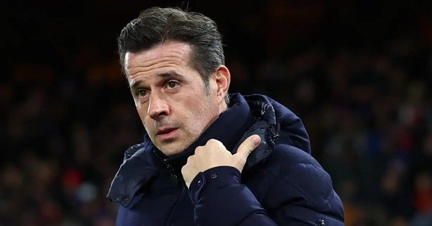 Silva chỉ trích trọng tài sau trận đấu.