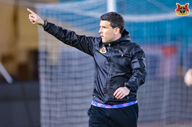 HLV đối diện nguy cơ bị VPF kỷ luật. Ảnh: CLB Ninh Bình