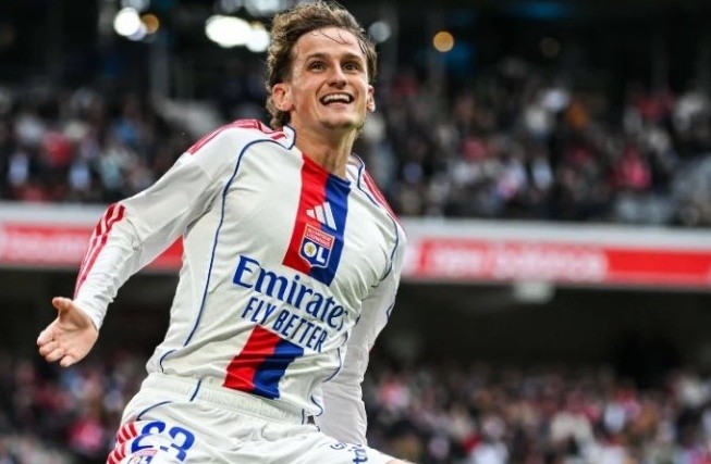 Tyler Morto tỏa sáng ở Lyon.