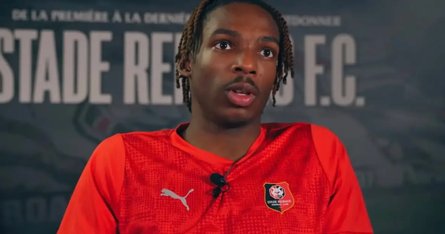 Jacquet đã lựa chọn Liverpool dù được Chelsea theo đuổi.