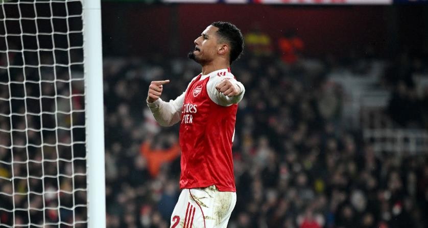 William Saliba - 7 điểm: Pha đỡ bóng hỏng ngay trong vòng cấm ở đầu trận đã biếu không cho Liam Delap một cơ hội, may mắn là cú sút đi chệch cột dọc. Đó là khoảnh khắc lo lắng duy nhất, còn lại anh đối phó tốt với sức mạnh thể chất của Joao Pedro.