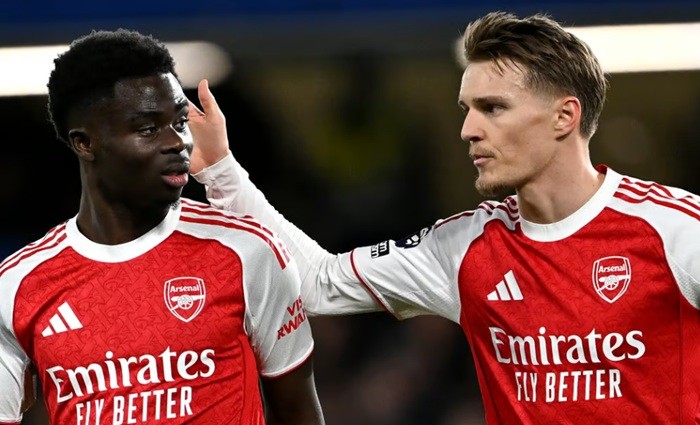 Arsenal vắng 2 ngôi sao quan trọng trước Chelsea.