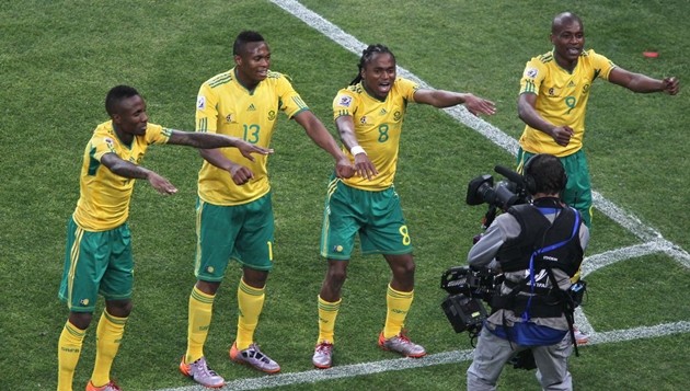 Nam Phi là đất nước châu Phi đầu tiên đăng cai World Cup.