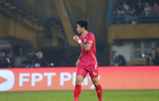 Văn Hậu vẫn cho thấy đẳng cấp của mình dù đã mất nhiều thời gian ngồi ngoài vì chấn thương.