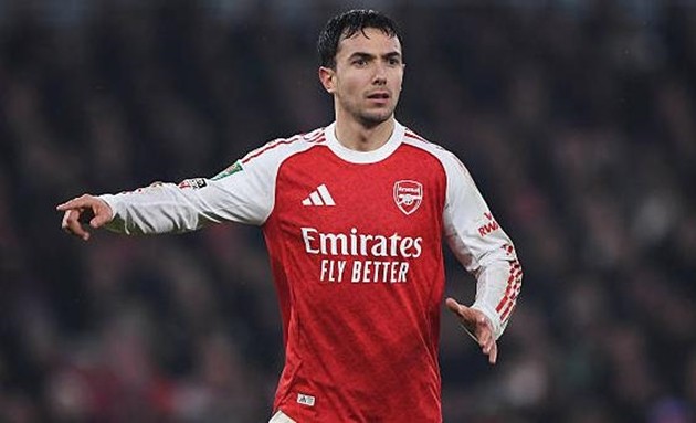 Martin Zubimendi dè chừng các đối thủ đến từ La Liga.