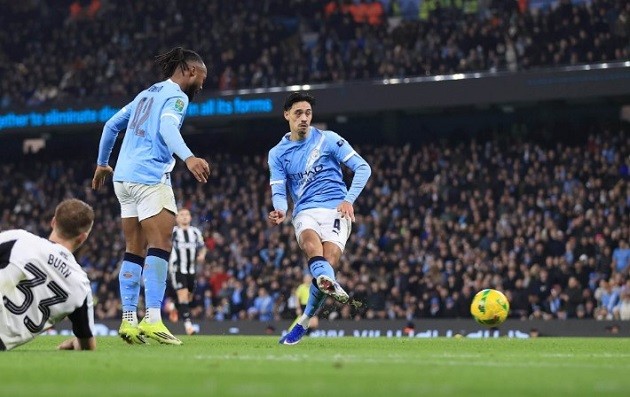 Man City hứa hẹn sẽ tạo ra một cuộc đua vô địch hấp dẫn với Arsenal.