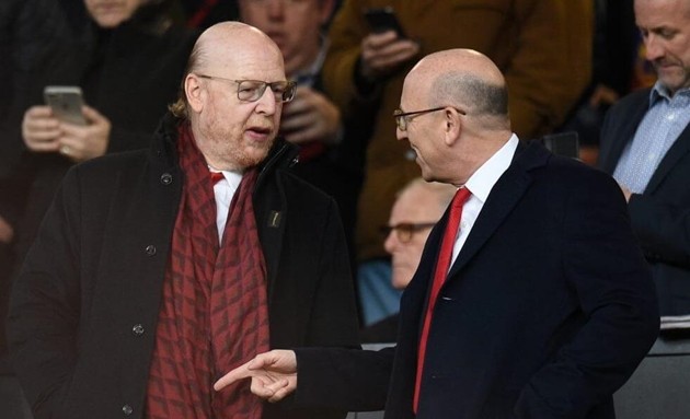 Nhà Glazer không thể hài lòng với tình hình kinh tế của Manchester United.