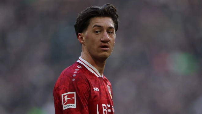 Stiller nổi lên như ứng viên số một khỏa lấp khoảng trống để lại của Kroos ở Real.