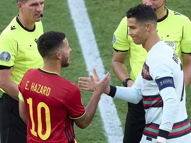 Hazard không chọn sống kỷ luật như Ronaldo.