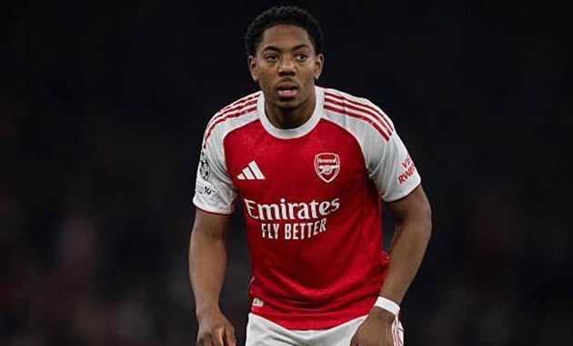 Đây là thời điểm thích hợp để Myles Lewis-Skelly khẳng định giá trị bản thân.