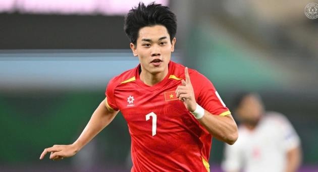 Đình Bắc dính chấn thương.