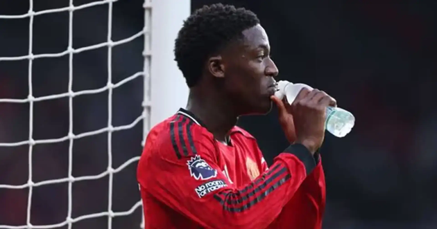 Mainoo sắp được Man Utd gia hạn.