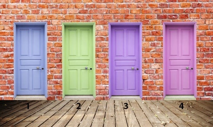 Hãy chọn 1 cánh cửa nhé!