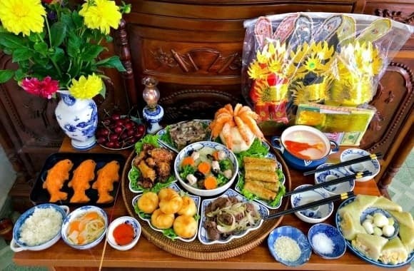 Theo phong tục lâu đời, khi dâng hương, người Việt thường chọn các số lẻ như 1, 3, 5, 7 hoặc 9 nén, thay vì các số chẵn. 