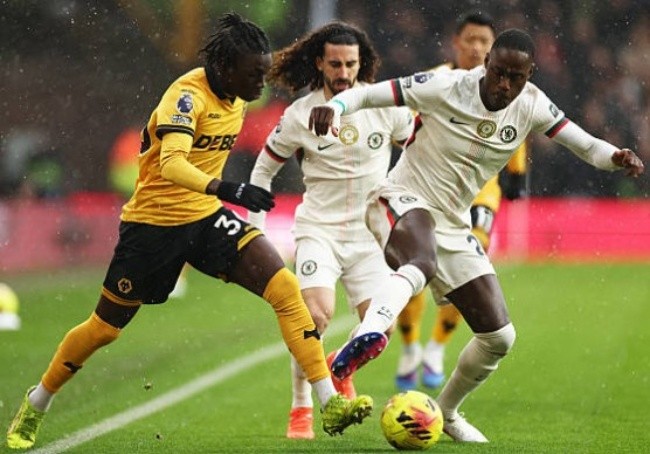 Trevoh Chalobah - 7.5 điểm: Một màn trình diễn xông xáo và đầy sức mạnh. Chalobah thắng phần lớn các pha tranh chấp tay đôi và luôn có mặt ở những điểm nóng.