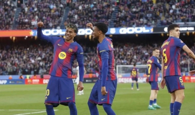 Yamal thi đấu rực sáng.