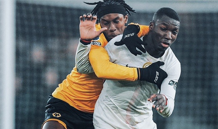  Caicedo đã gây nhiều khó khăn cho Wolves.