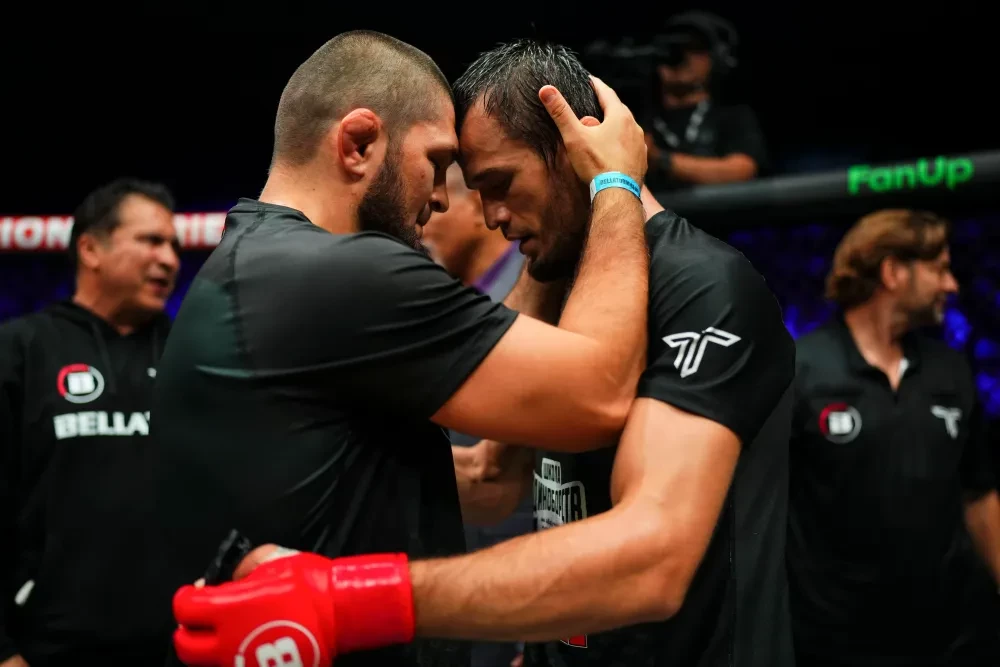 Usman Nurmagomedov ăn mừng chiến thắng tại Bellator Champions Series: San Diego