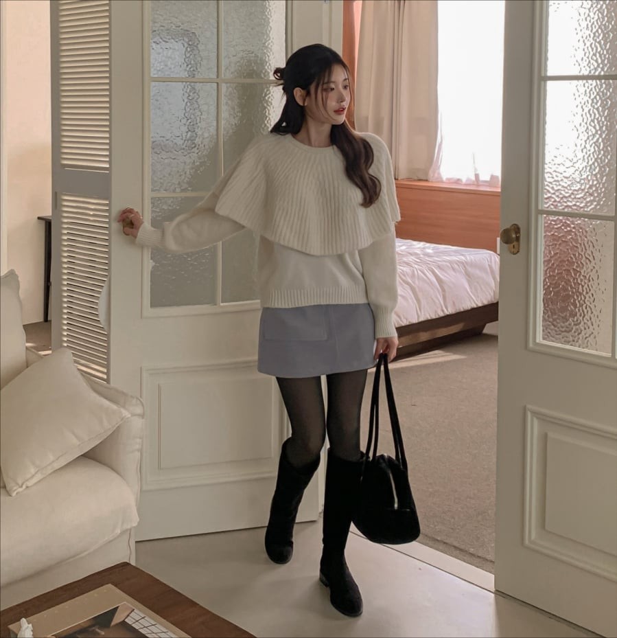  Chân váy pastel mang lại vẻ ngoài ngọt ngào, trẻ trung nhưng không quá nổi bật, thích hợp với những ai yêu thích phong cách nữ tính và tinh tế.