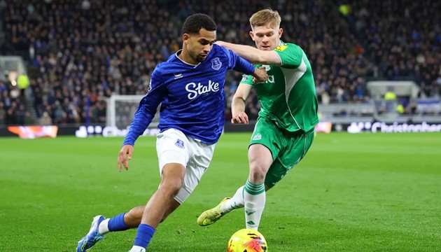 Everton hét giá Ndiaye 75 triệu euro.