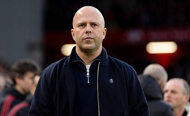 Arne Slot hướng đến mục tiêu giành vé dự Champions League cùng Liverpool.