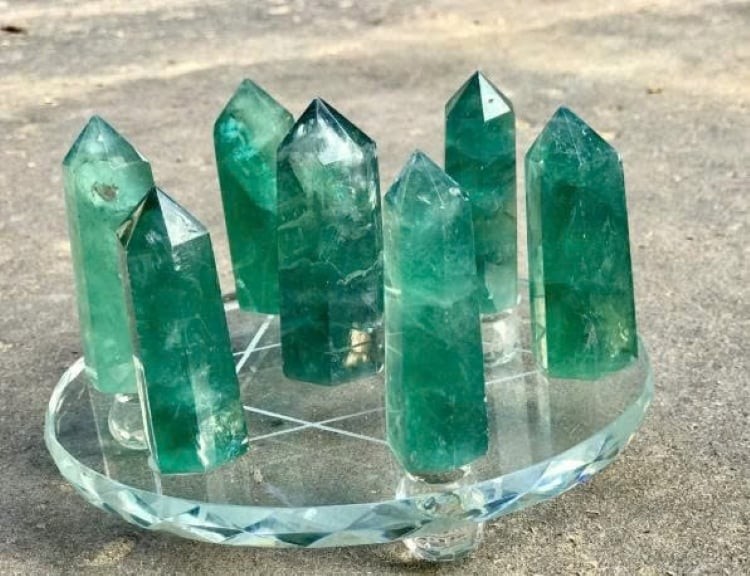 Trụ đá phong thủy dùng để củng cố năng lượng, trấn trạch và tạo sự ổn định.