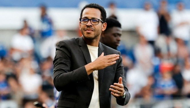 Liam Rosenior và các học trò hướng đến chiến thắng tiếp theo tại Ngoại hạng Anh.