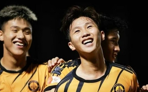 Damoth Thongkhamsavath gây tiếng vang ở V-League.