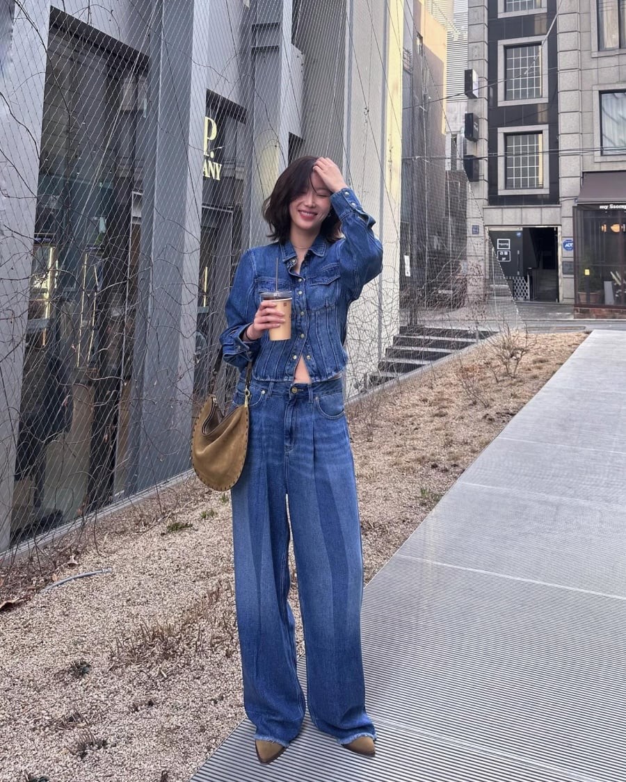 Cách phối này phù hợp cho những ngày cần sự chỉn chu linh hoạt, từ môi trường làm việc sáng tạo đến các hoạt động cuối tuần.