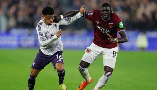 Amad Diallo gần như bị vô hiệu hóa trước sức ép từ 