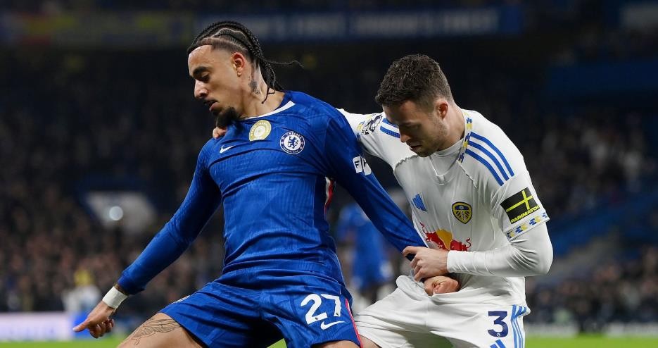 Malo Gusto - 6 điểm: Nhận một thẻ vàng không đáng có ngay trong 10 phút đầu khiến anh phải chơi dè dặt. Tuy nhiên, Gusto đã phục hồi tốt sau đó và có một màn trình diễn tròn vai.