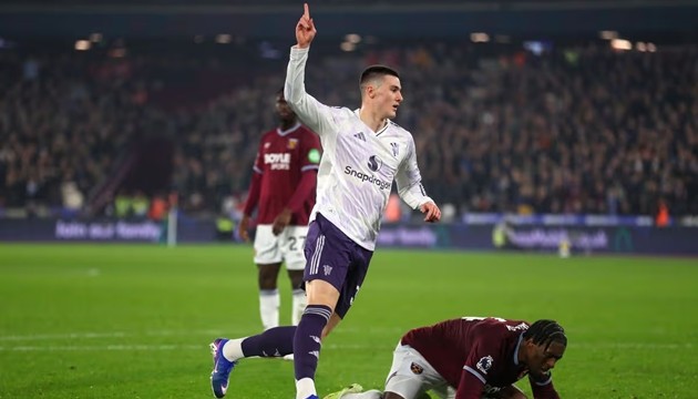 Sesko giật lại 1 điểm cho Man United.