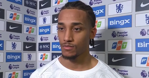 Pedro tiếc nuối vì Chelsea để mất điểm trước Leeds.