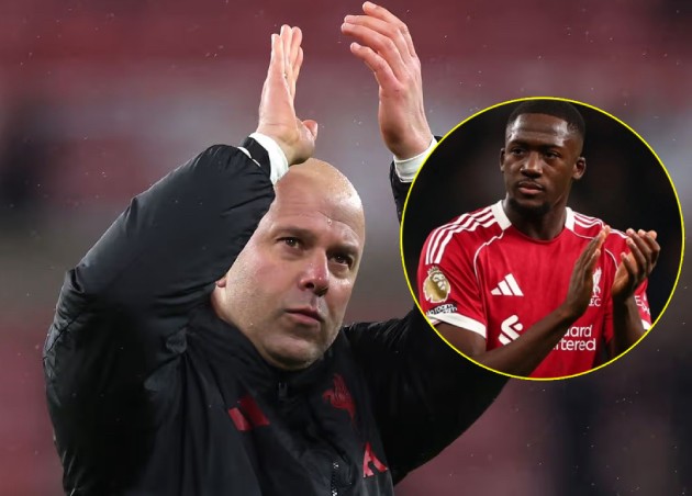 Arne Slot ca ngợi màn thể hiện của Konate trước Sunderland.