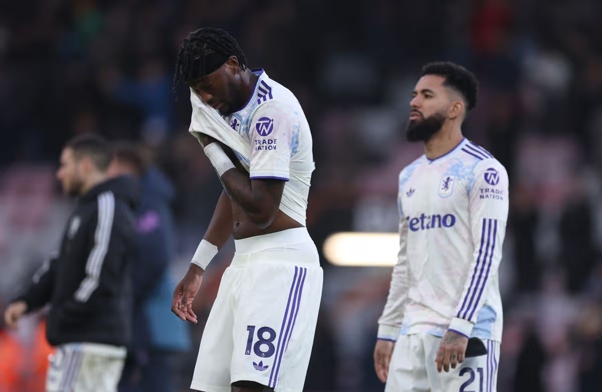 Aston Villa có dấu hiệu hụt hơi.