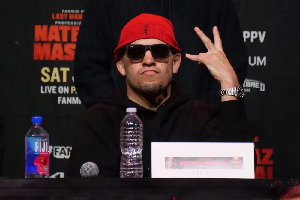 Nate Diaz trong một buổi họp báo.